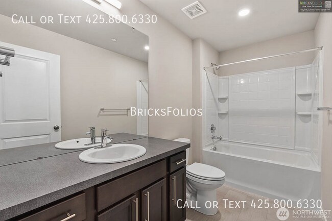 Building Photo - 9502 18th Ave W