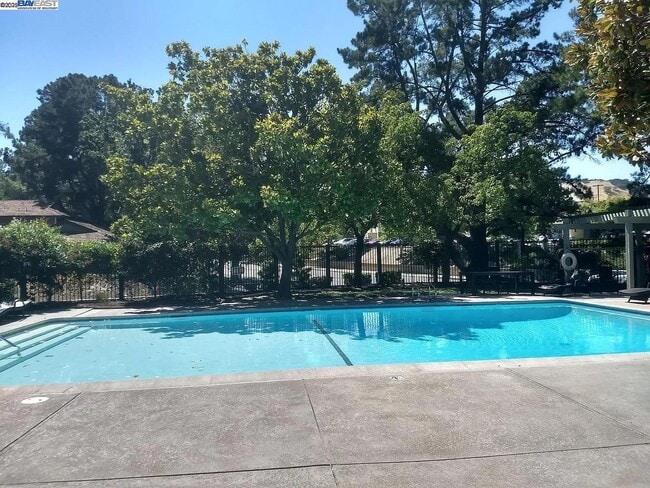 Building Photo - 1930 Camino Verde