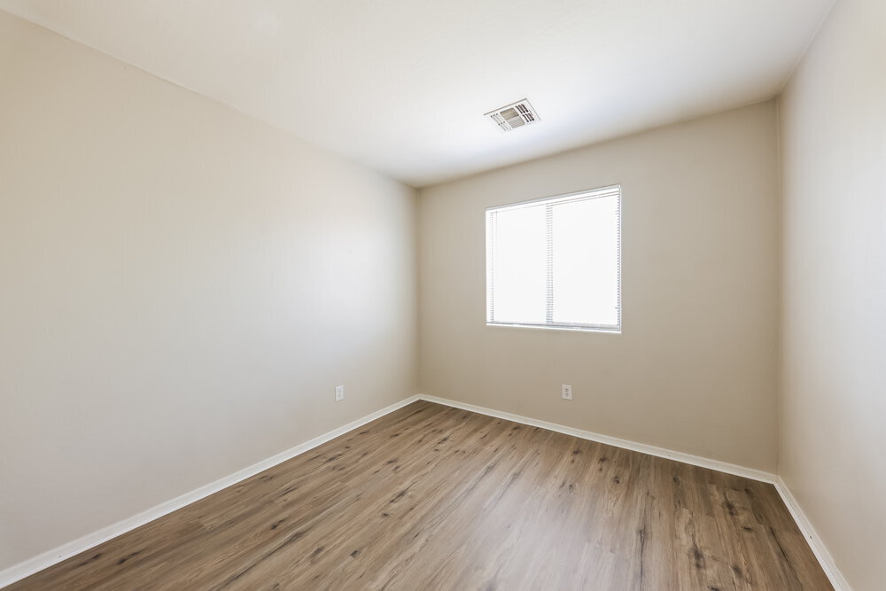 Building Photo - 7222 S 37th Dr