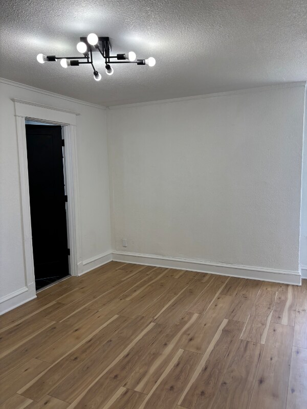Building Photo - 527 Cypress Ave