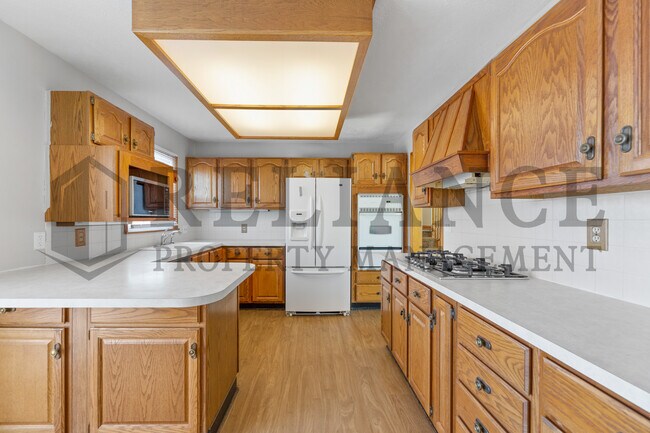 Building Photo - 8300 W 9th St N