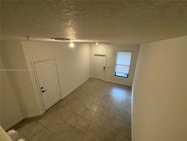 Building Photo - 267 SW 159th Dr
