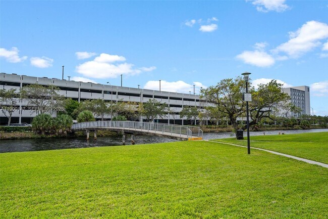 Building Photo - 7330 SW 82nd St