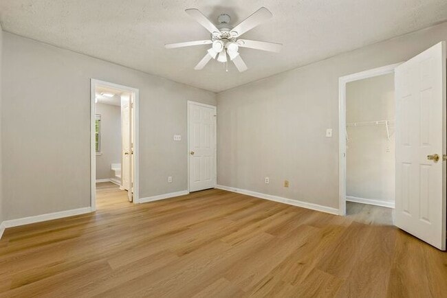Building Photo - 11280 Abbotts Station Dr