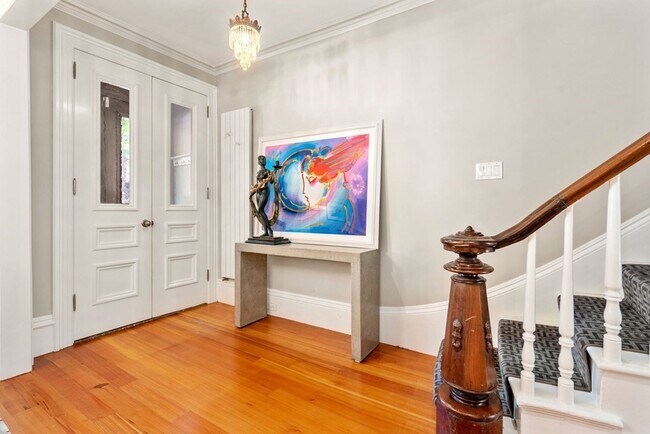 Building Photo - 48 Appleton St