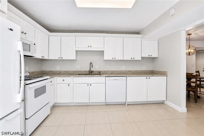 Building Photo - 216 Bobolink Way