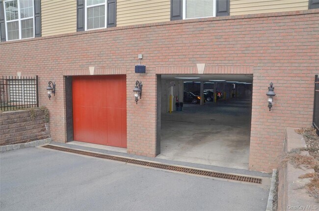 Building Photo - 101 Canter Ct