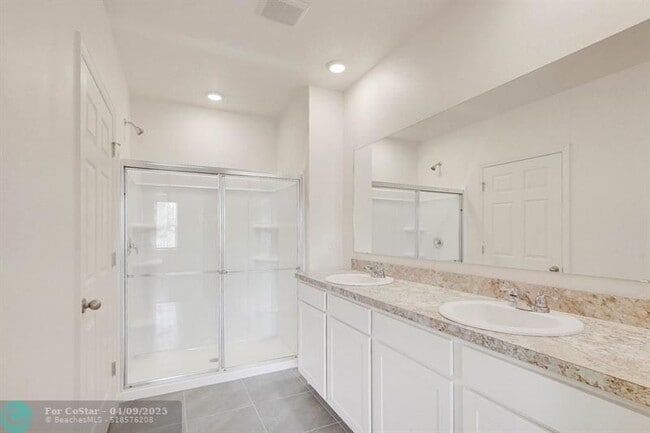 Building Photo - 12259 Rimini Wy