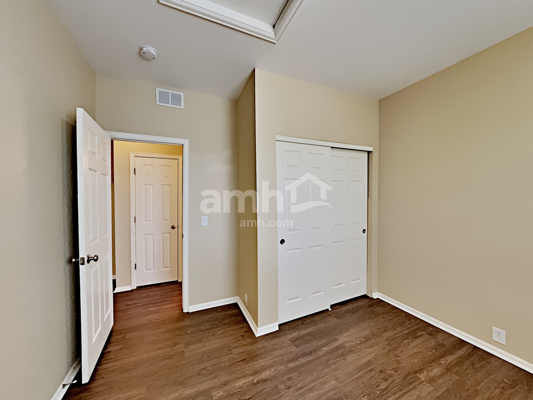 Building Photo - 209 Homestead Way