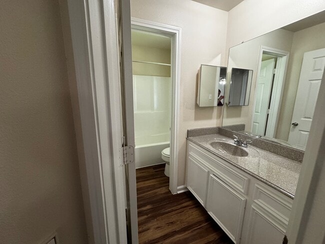 Building Photo - 24595 Gilbert Dr