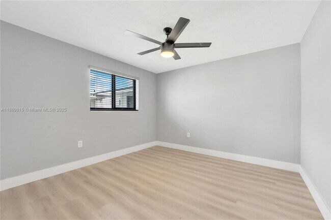 Building Photo - 7391 SW 22nd St
