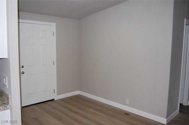 Building Photo - 1591 Avellaneda St