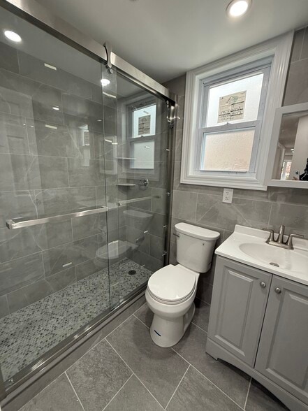 Building Photo - 8942 202nd St