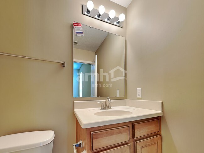 Building Photo - 1559 Lavender Ln