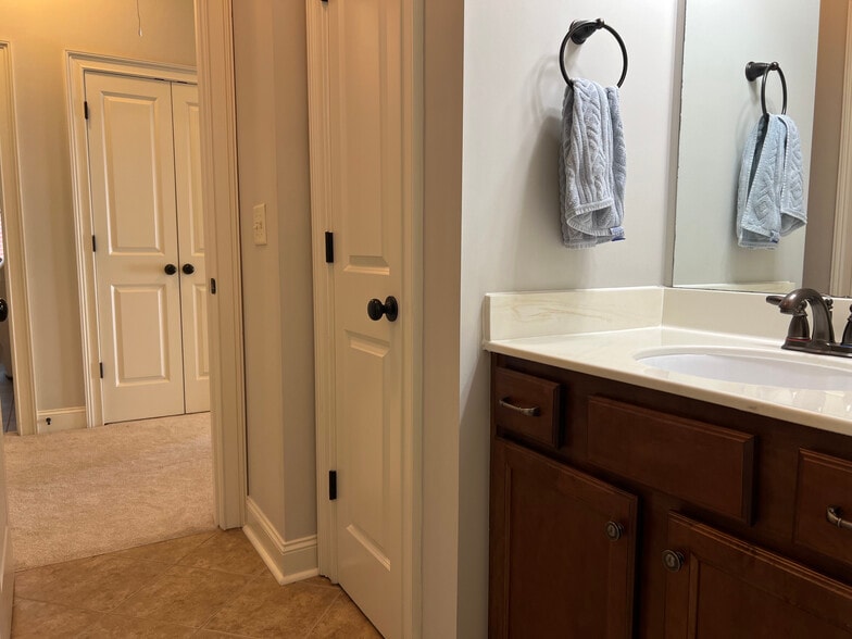 Building Photo - 7955 Magnolia Sq