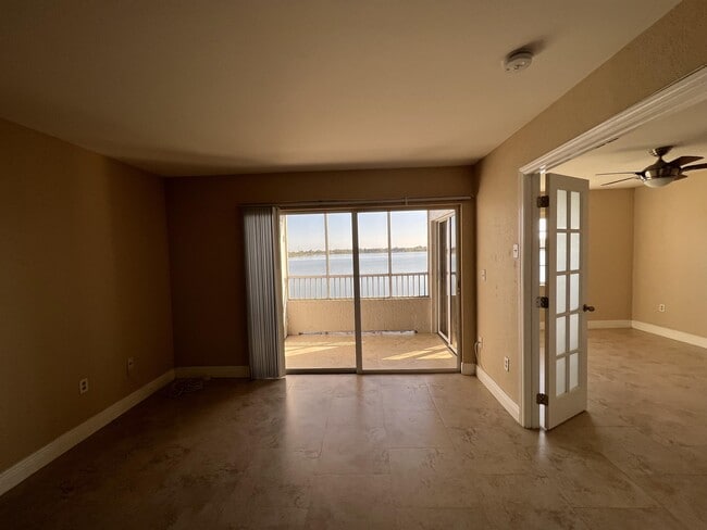Building Photo - 2861 N Oakland Forest Dr