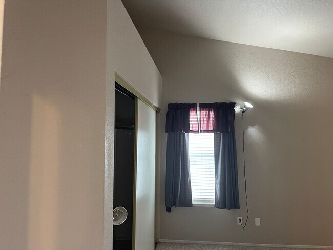 Building Photo - 2234 Prestwick St