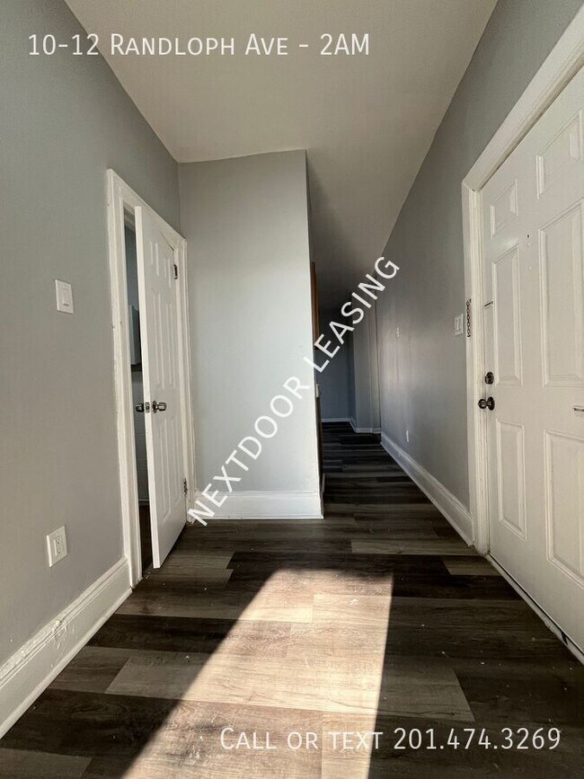 Building Photo - 10-12 Randloph Ave-2AM