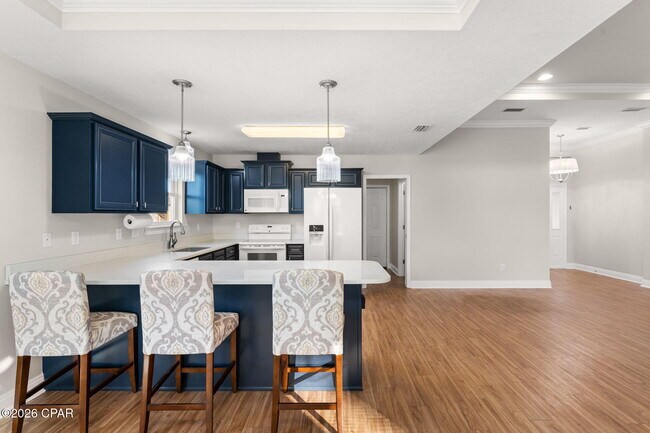 Building Photo - 702 Michigan Ave