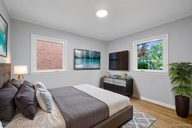 Building Photo - 2614 Essex St