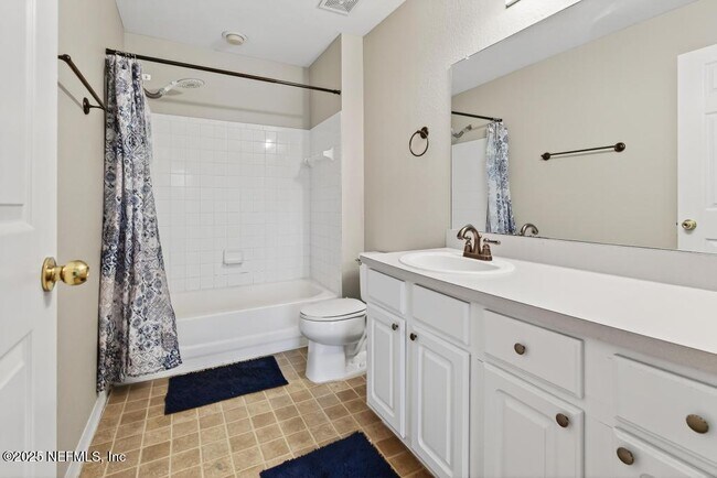 Building Photo - 13703 Richmond Park Dr N