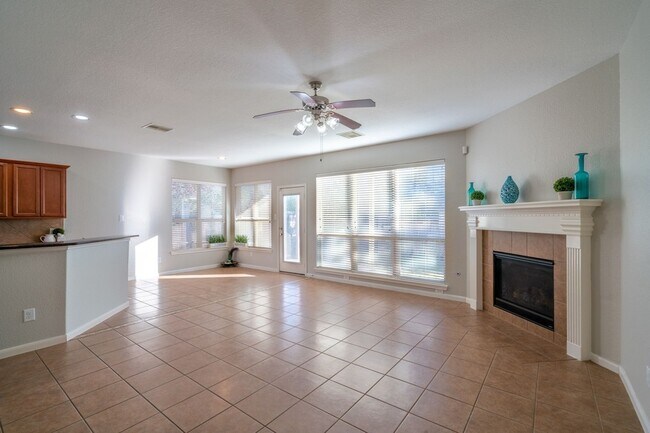 Building Photo - 138 Magnolia Grove Ln