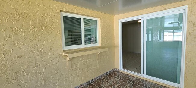 Building Photo - 644 Midiron Dr