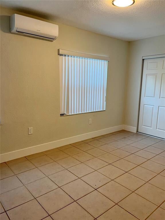 Building Photo - 2201 NE 135th Ln