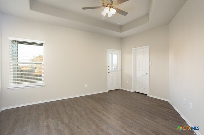Building Photo - 3428 Scott Cir