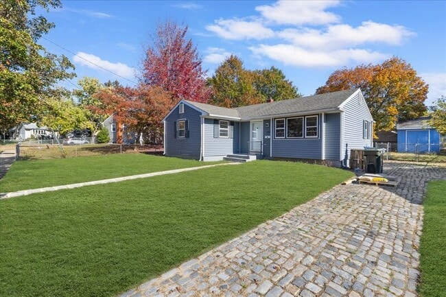 Building Photo - 128 E Military Dr