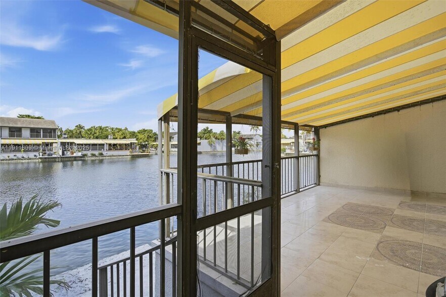 Building Photo - 16380 Briar Patch Pl