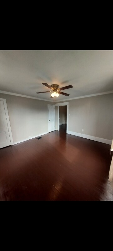 Building Photo - 216 Wilson Ave