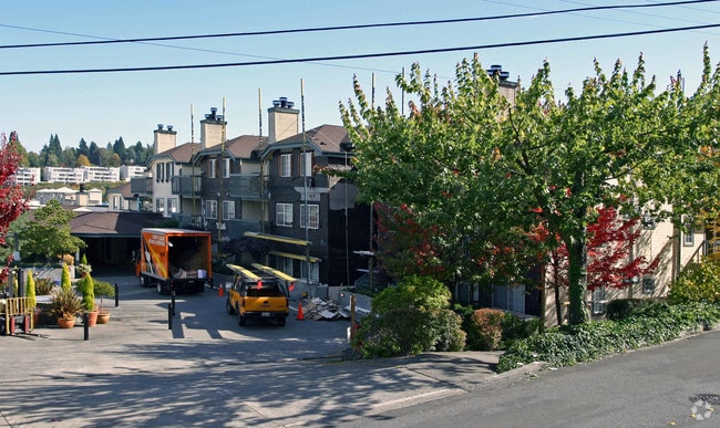 Building Photo - The Carlton