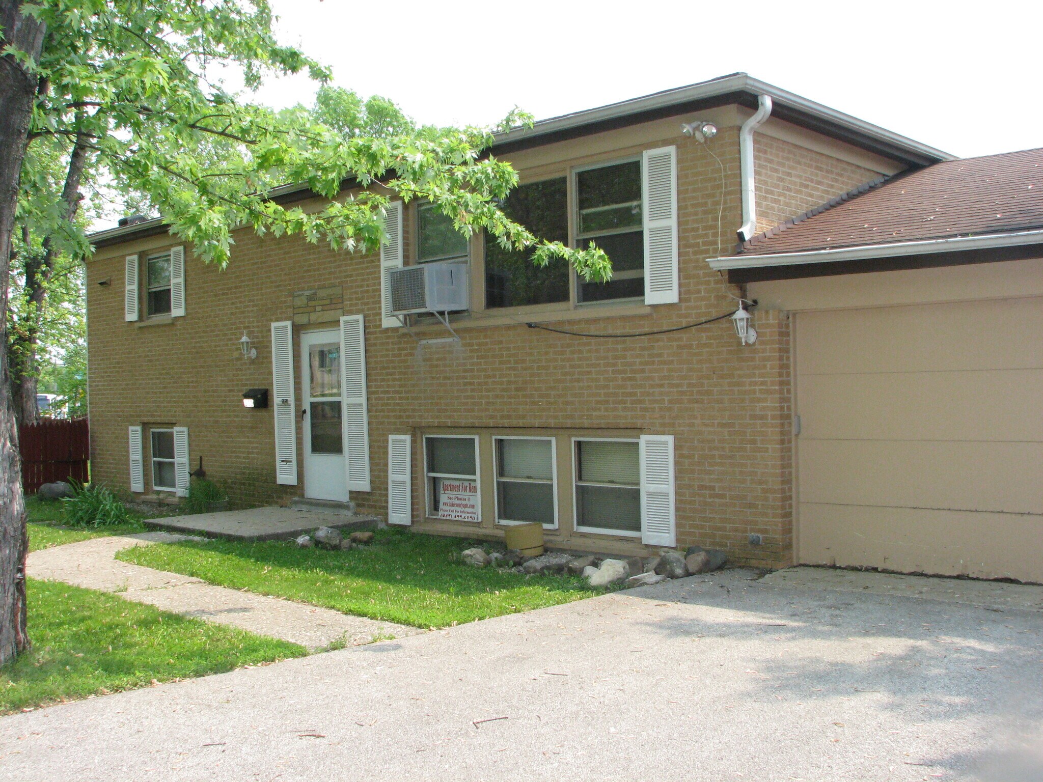Building Photo - 2001 W Dugdale Rd