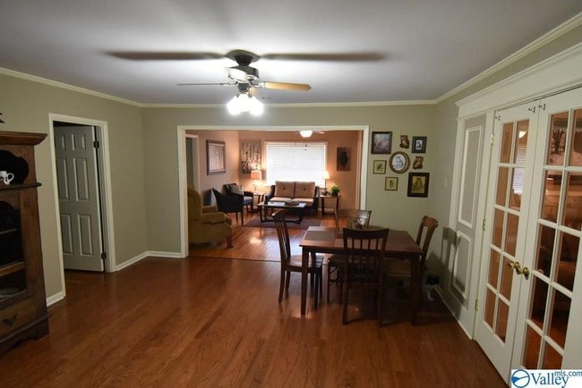 Building Photo - 3500 Colonial Dr