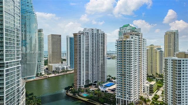 Building Photo - 901 Brickell Key Blvd