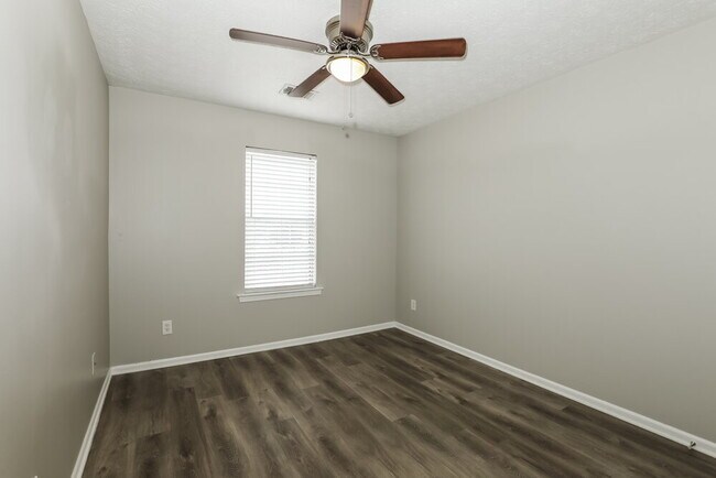 Building Photo - 1236 Jasmine Way