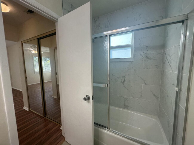 Building Photo - "Updated 3-Bed, 2-Bath home near Highland ...