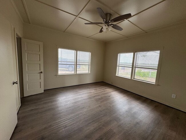 Building Photo - 2 Bedroom 1 Bath Home on 1.5 acres