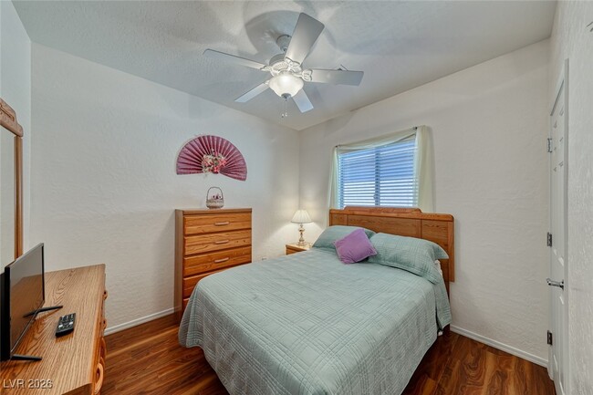 Building Photo - 6159 Isola Peak Ave