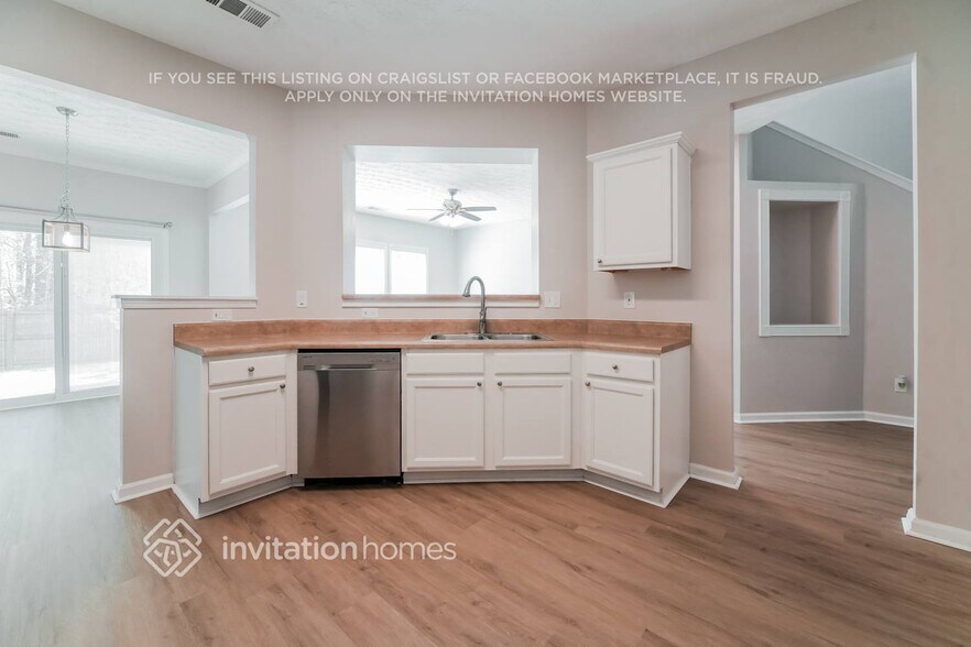 Building Photo - 952 Gardenia Curve