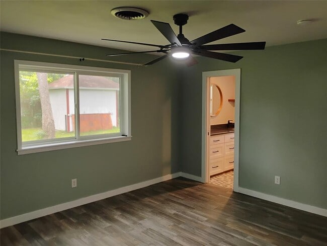 Building Photo - 103 Laurel Ridge