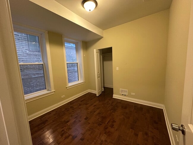 Building Photo - 2649 W 21st Pl