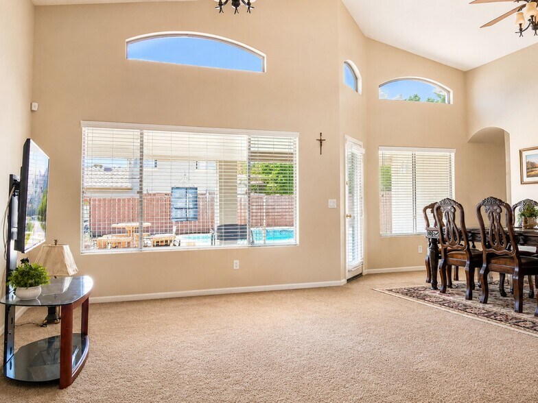 Building Photo - 5644 N Rattler Way
