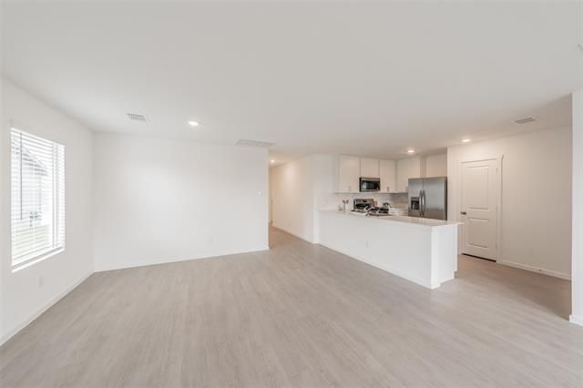 Building Photo - 3013 Tooley Dr