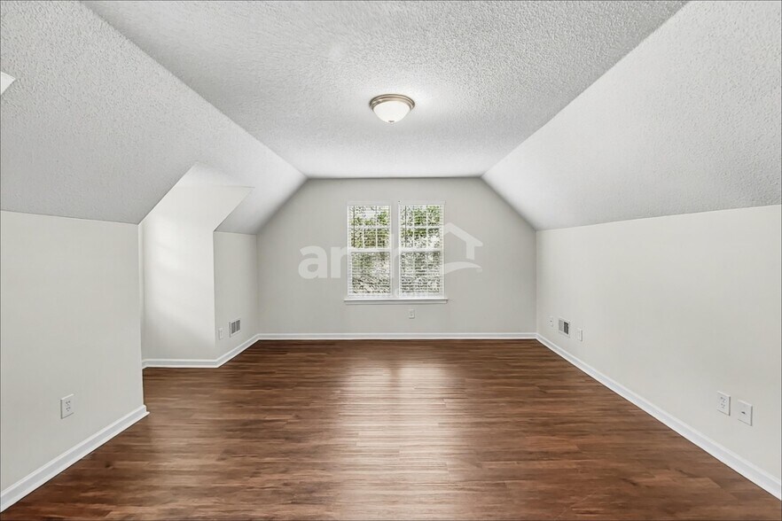 Building Photo - 13929 Hatton Cross Dr