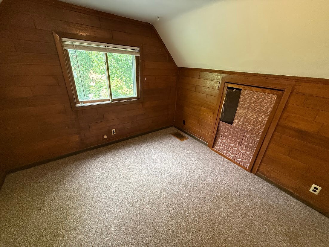 Building Photo - 1330 Dewey Ct