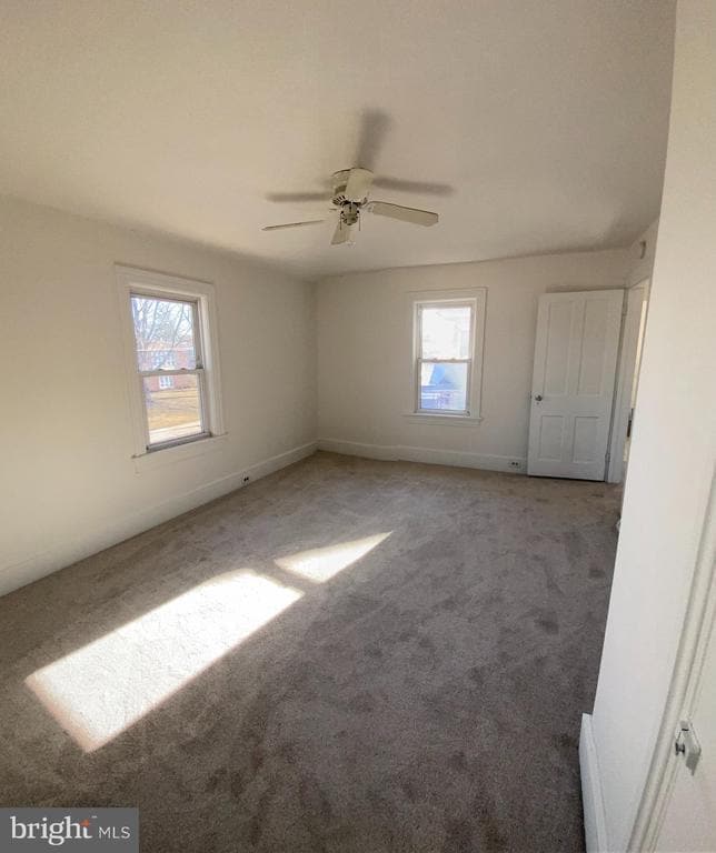 Building Photo - 328 S Broadway