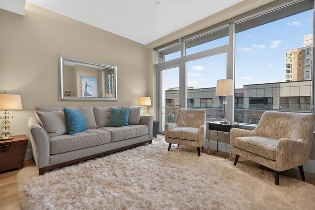 Building Photo - 1001 NW Lovejoy St