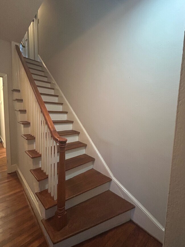 Building Photo - 1679 S Milledge Ave